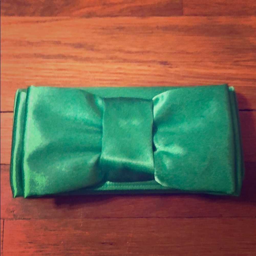 Green Bow Clutch